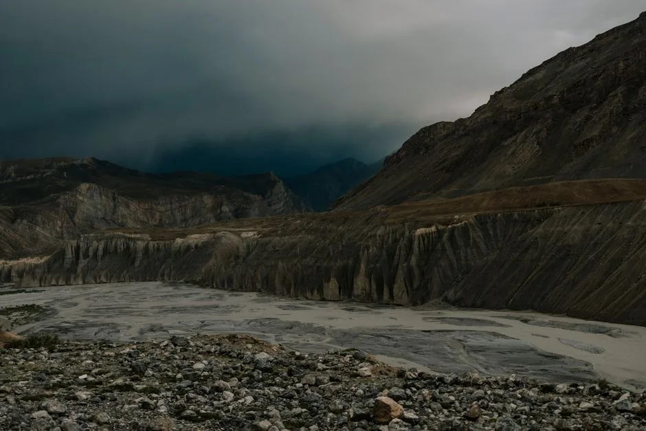 मौसम का कहर: हिमाचल प्रदेश में मानसून की तबाही से 271 मौतें और 936 करोड़ का नुकसान
