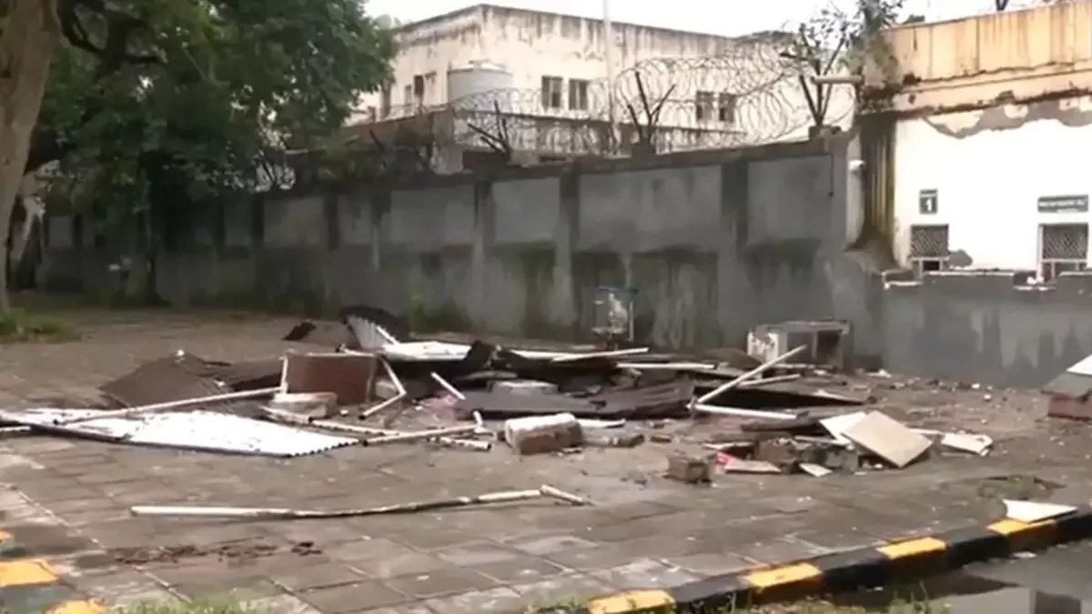 कूटनीतिक जवाबी कार्रवाई: पाकिस्तान उच्चायोग के बाहर से नई दिल्ली ने हटाए अतिक्रमण, दोनों देशों में तनाव बढ़ा
