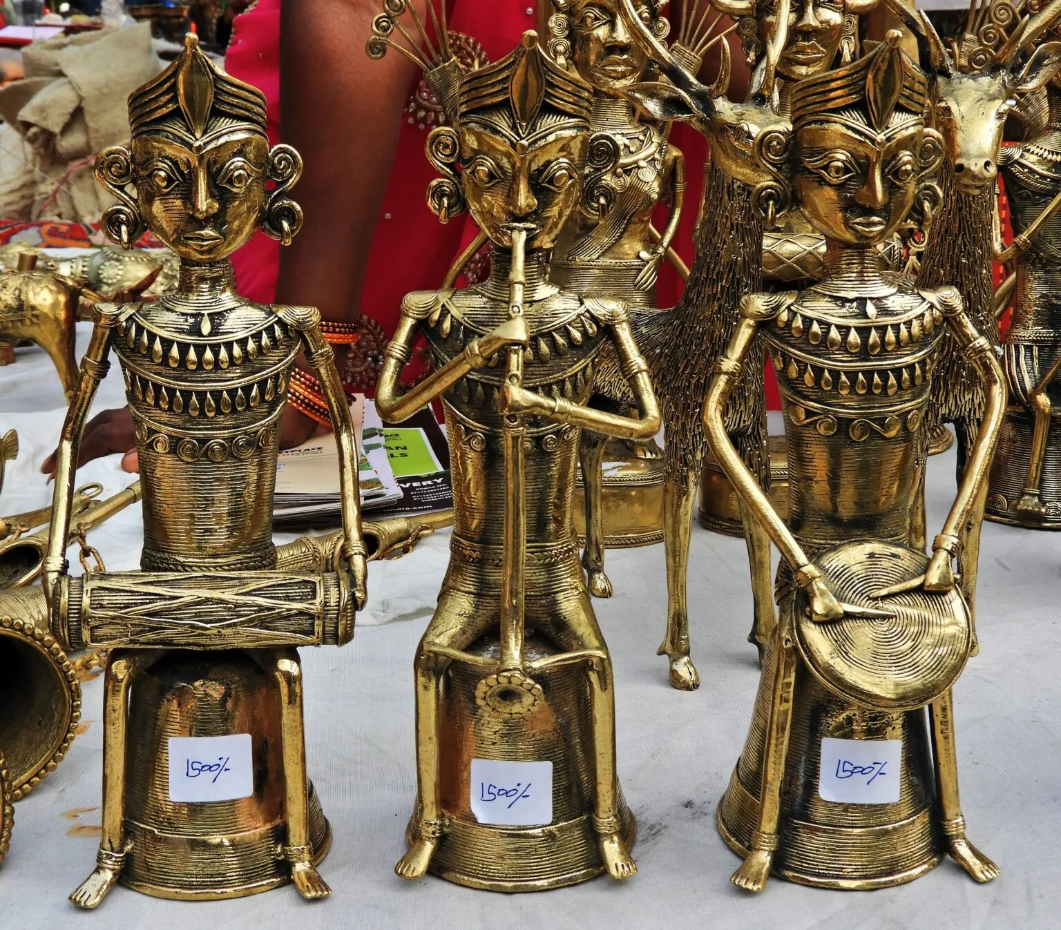 लोक कला का पुनरुद्धार: छत्तीसगढ़ के ग्रामीण कलाकारों ने पारंपरिक ढोकरा शिल्प को दिया आधुनिक डिजिटल मंच