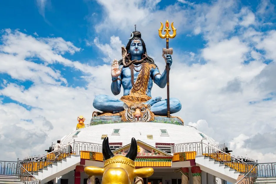 वायरल गाना: सावन के महीने में पवन सिंह का शिव भजन इंटरनेट पर कर रहा ट्रेंड
