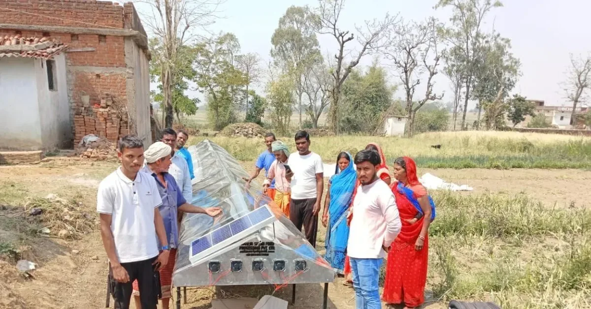 ऊर्जा क्षेत्र में अनूठी पहल: झारखंड के दूरदराज गांवों में वितरित किए गए उन्नत सौर चूल्हे