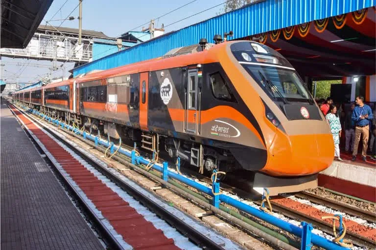 मास्टरप्लान तैयार: भारतीय रेलवे नेटवर्क पर दौड़ेंगी 800 वंदे भारत ट्रेनें