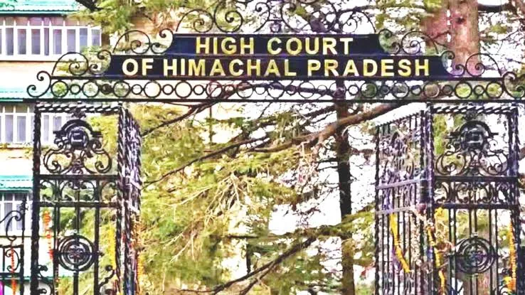 अदालत का बड़ा फैसला: हिमाचल हाईकोर्ट से भारतीय एजुकेशन सोसायटी को मिली मान्यता के मामले में राहत