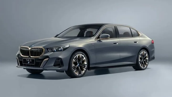 इलेक्ट्रिक वाहनों का जलवा: भारत में शुरू हुई BMW i5 LWB की बुकिंग, 669 किमी की शानदार रेंज