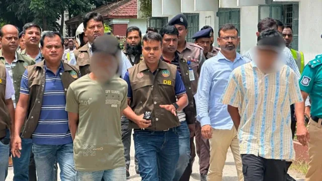 अंतरराष्ट्रीय हलचल: बांग्लादेश में हिंदू परिवार के चार सदस्य लापता और अमेरिका पर चीनी हैकरों का साइबर हमला