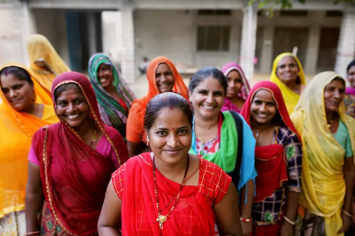 नारी सशक्तिकरण: उत्तर प्रदेश में महिलाओं और बेटियों के लिए चलाई जा रही प्रमुख सरकारी योजनाएं और मिलने वाली आर्थिक सहायता