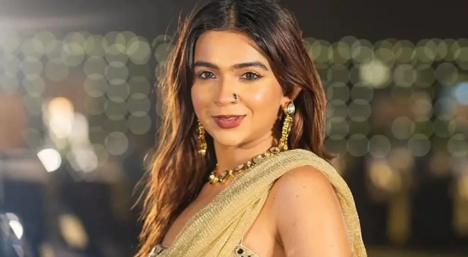बड़ी हलचल: 'इंडियाज गॉट लैटेंट' विवाद के बाद अमेरिका पहुंचीं अपूर्वा मुखीजा
