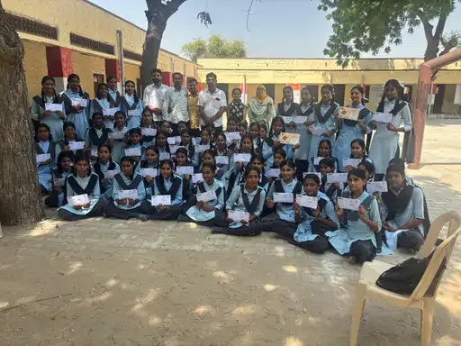 अनूठा संदेश: नोख की बेटियों ने सीमा सुरक्षा बल के जवानों के लिए भेजीं राखियां और शुभकामनाएं