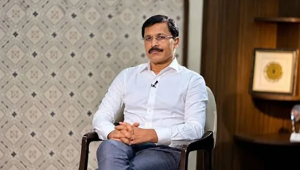 महाराष्ट्र में प्रशासनिक हलचल: खाद्य एवं औषधि प्रशासन प्रमुख तुकराम मुंडे ने चुनावी राजनीति में आने को लेकर कही बड़ी बात