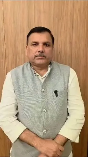 राजनीतिक घमासान: सत्येंद्र जैन की गिरफ्तारी पर संजय सिंह का केंद्र पर जोरदार हमला