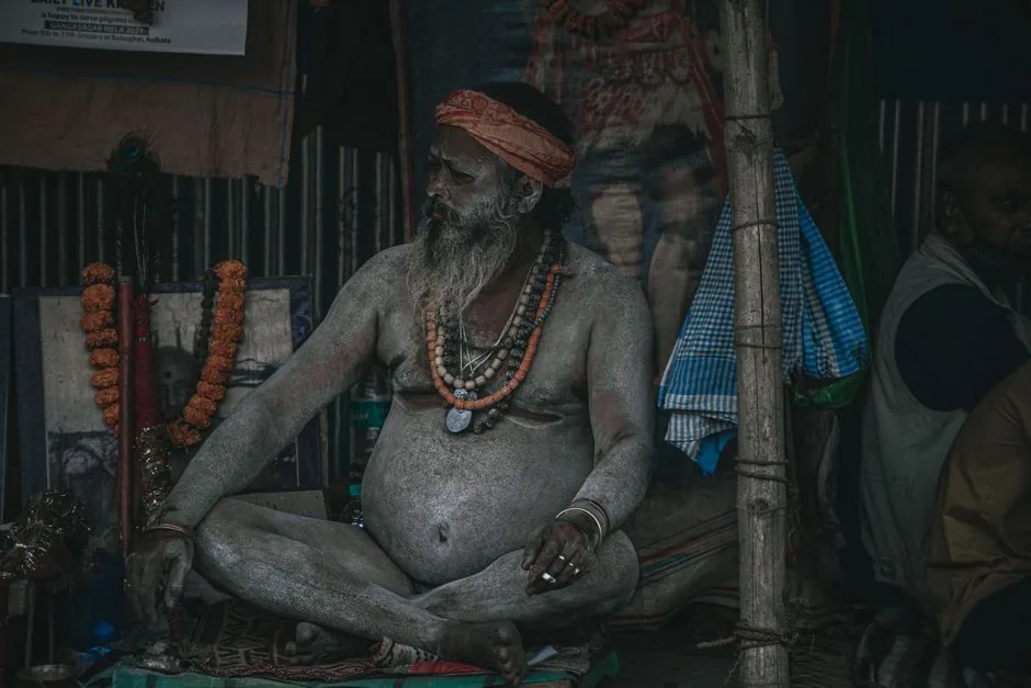 आध्यात्मिक मार्ग: संसार से पार होने का श्रेष्ठ उपाय भगवान की शरण में जाना है
