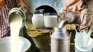 महाराष्ट्र में दूध की कीमतों में 2 रुपये प्रति लीटर की बढ़ोतरी: 11 अगस्त से लागू होंगी नई दरें