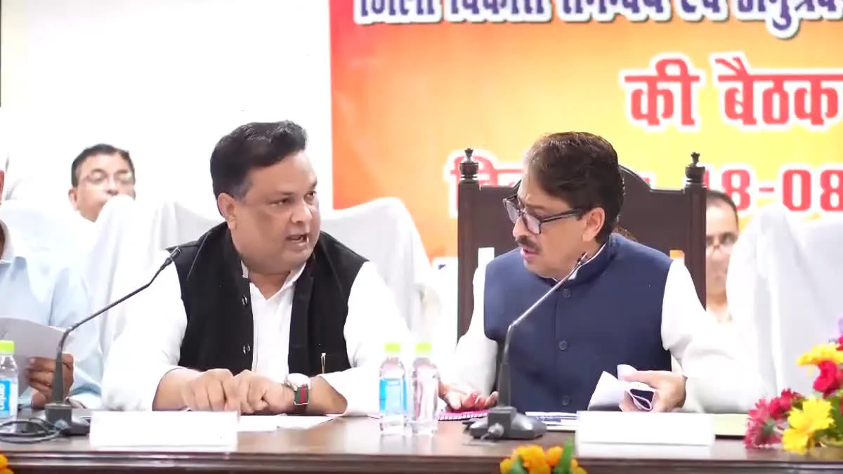 राजनीतिक घमासान: सहारनपुर दिशा बैठक में भिड़े इमरान मसूद और आशु मलिक