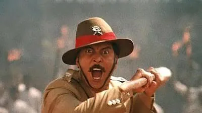 सिनेमाघरों से बाहर: 32 पुरानी फिल्में रिलीज के 4 दिन के भीतर सिनेमाघरों से उतरीं