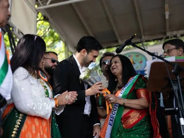 न्यूयॉर्क में ऐतिहासिक कीर्तिमान: भारतीय स्वतंत्रता दिवस समारोह के दौरान मेयर ज़ोहरान ममदानी की मौजूदगी में बना गिनीज वर्ल्ड रिकॉर्ड