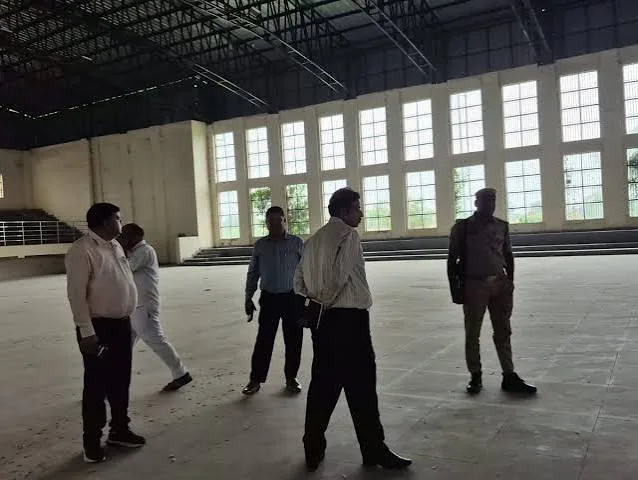बदहाल स्टेडियम: करोड़ों की लागत के बाद भी अलीगंज के खिलाड़ियों को नहीं मिल रहीं बुनियादी अभ्यास सुविधाएं