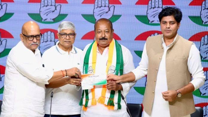 यूपी 2027 से पहले कांग्रेस में बढ़ी हलचल, AIMIM के पूर्व नेता आसिम वकार का जोरदार स्वागत