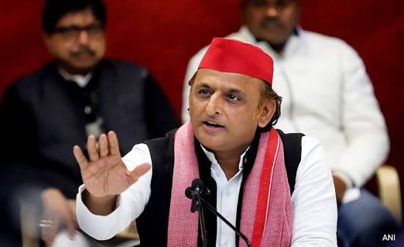 अखिलेश यादव का बीजेपी पर हमला, बोल : नकारात्मकता फैलाओगे तो जवाब के लिए तैयार रहो