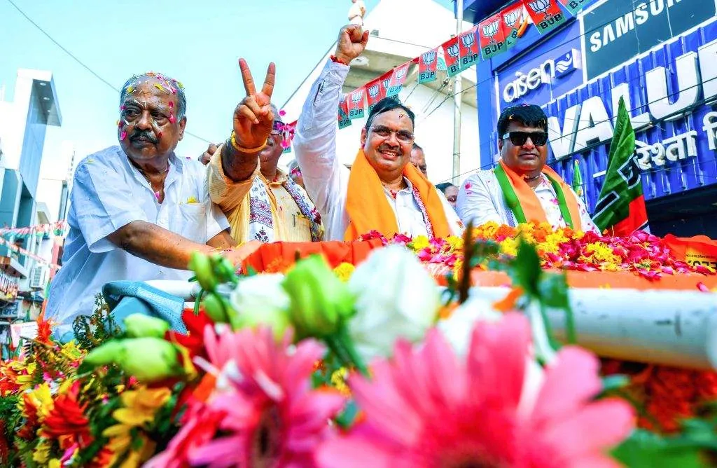 विकास की रफ्तार: मुख्यमंत्री भजनलाल शर्मा का भरतपुर में भव्य रोड शो और भारी भीड़