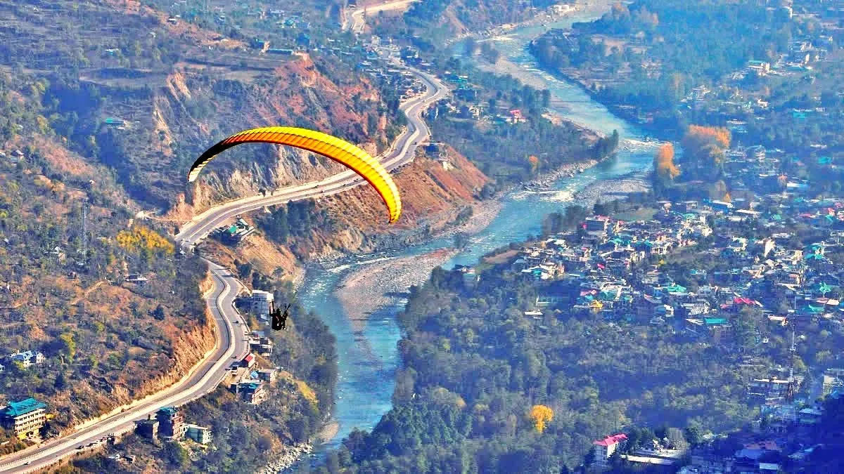 रोमांचक मुकाबला: मनाली के सोलंगनाला में पैराग्लाइडिंग प्री-वर्ल्ड कप का आयोजन पांच से आठ अक्टूबर तक