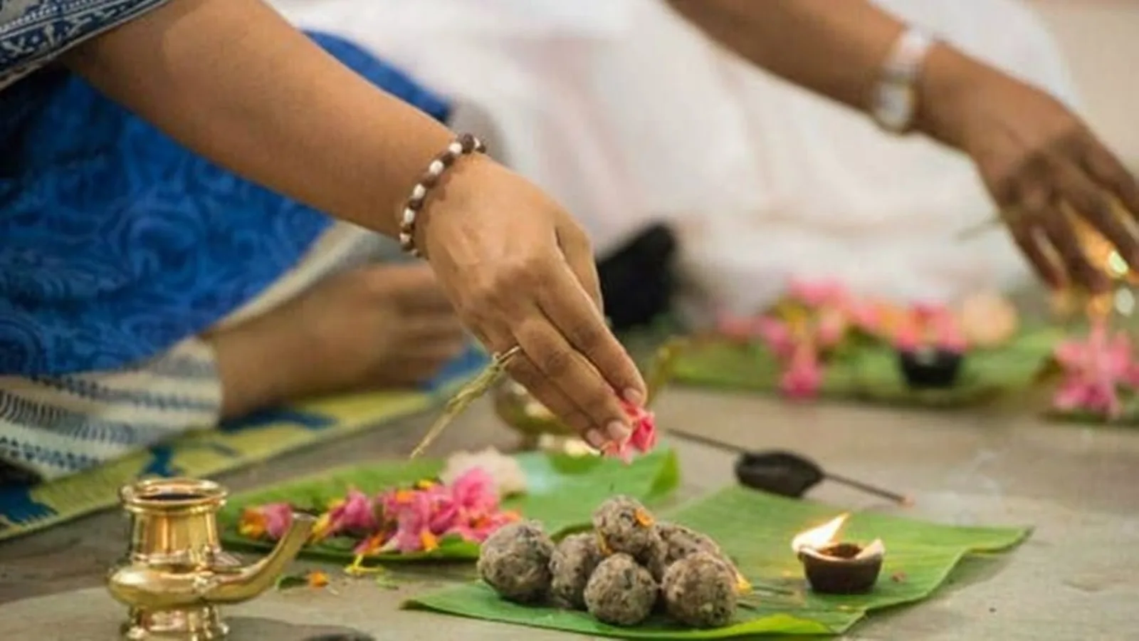 श्राद्ध पक्ष प्रारंभ: आज से पितरों की तृप्ति के लिए शुरू हुआ अनुष्ठान