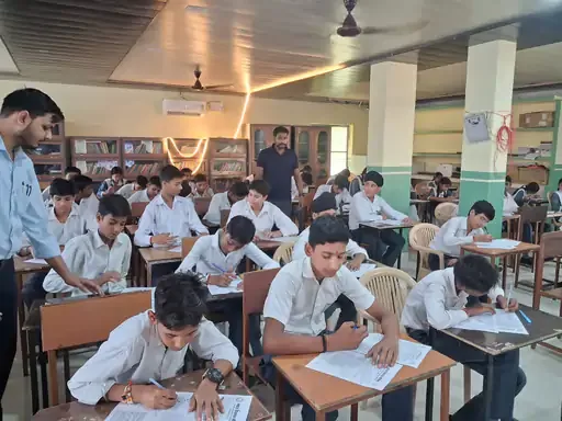 भारत को जानो’ परीक्षा में दिखा छात्रों का जबरदस्त उत्साह, करीब एक हजार विद्यार्थियों ने देश की संस्कृति, इतिहास और विरासत से जुड़े सवालों में आजमाया ज्ञान