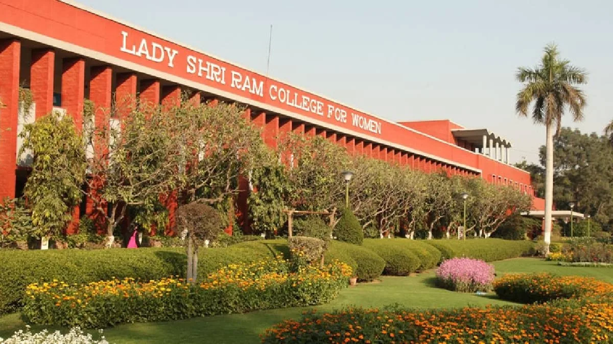 सुरक्षा संकट: कालकाजी की घटना के बाद लेडी श्रीराम कॉलेज ने ऑनलाइन कक्षाएं शुरू कीं
