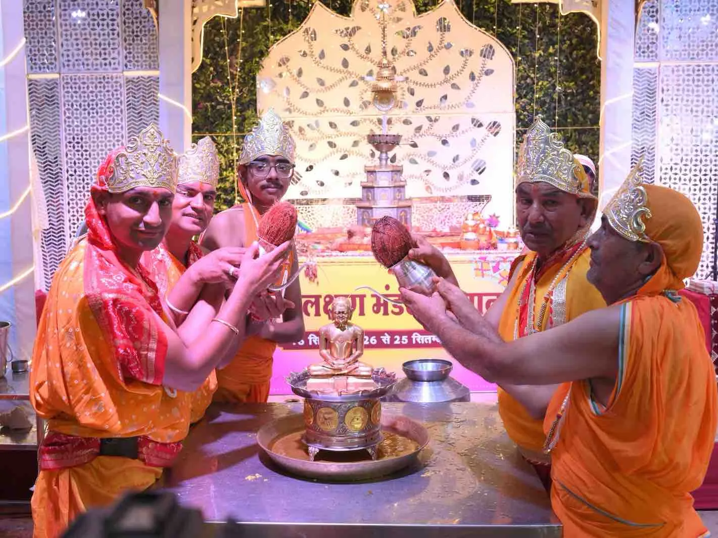 धार्मिक अनुष्ठान संपन्न: दशलक्षण महापर्व के अंतिम दिन शहर के जैन मंदिरों में हुए विशेष अभिषेक