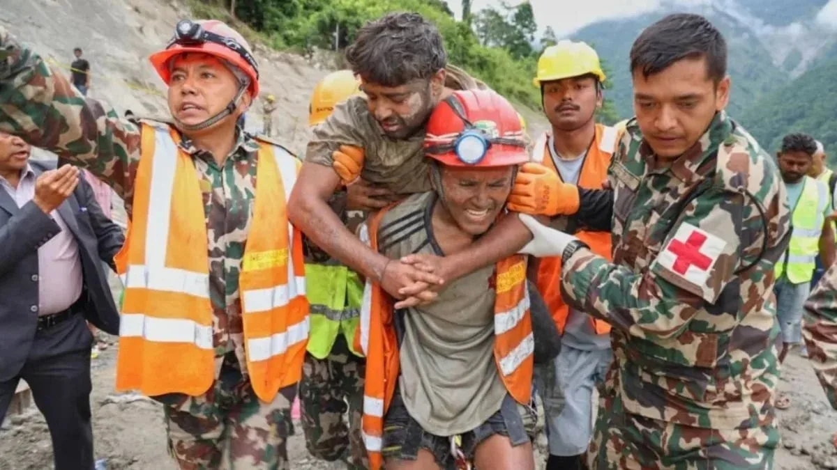 चमत्कारिक बचाव: नेपाल बाढ़ के 10 दिन बाद त्रिशूली-3ए सुरंग से दो मजदूर जिंदा बाहर आए