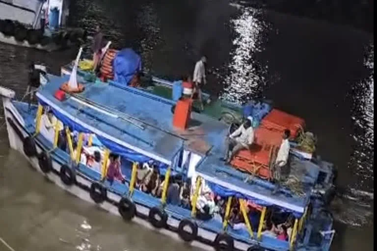 बड़ा हादसा टला: गेटवे ऑफ इंडिया के पास खराब हुई नाव, 38 लोगों को सुरक्षित बचाया गया