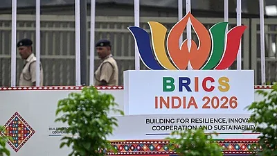 कूटनीतिक हलचल: ब्रिक्स सम्मेलन में पीएम मोदी और पेजेश्कियान की मुलाकात ने खींचा सबका ध्यान