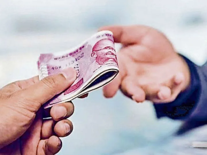 कड़ा निर्णय: रिश्वत लेते पकड़े गए अफसरों की उसी जिले में नहीं होगी पोस्टिंग