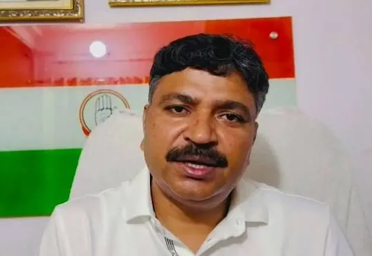 चुनावी प्रक्रिया पर सवाल: टीकाराम जूली ने पुलिस और प्रशासन के दबाव पर जताई गहरी नाराजगी
