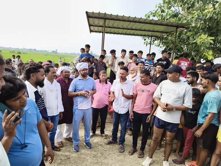 युवाओं का प्रोत्साहन: रेवतीपुर में टेरिटोरियल आर्मी भर्ती के लिए खेल प्रतियोगिता और 20 धावकों का चयन