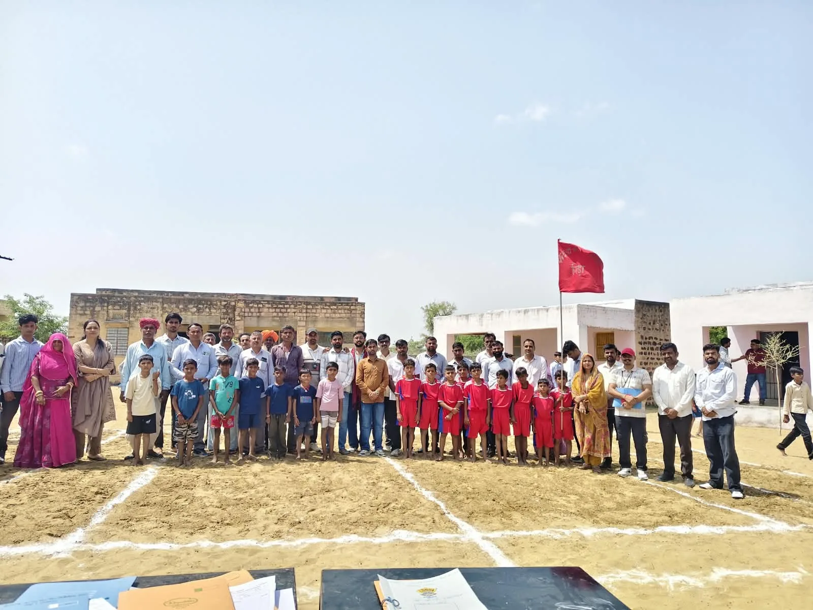 खेल और अनुशासन: गिड़ा में आयोजित प्रतियोगिता से बच्चों में टीम भावना का विकास