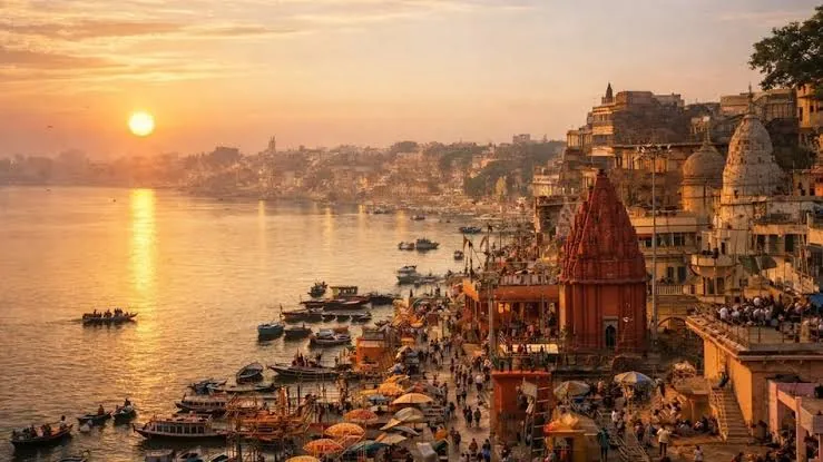 बदलता पर्यटन रुझान: भारत में कुल यात्राओं में 48 प्रतिशत हिस्सेदारी धार्मिक पर्यटन की