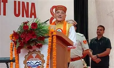 युवाओं से आह्वान: राज्यपाल ने हिमाचल की चुनौतियों का तकनीकी समाधान खोजने को कहा
