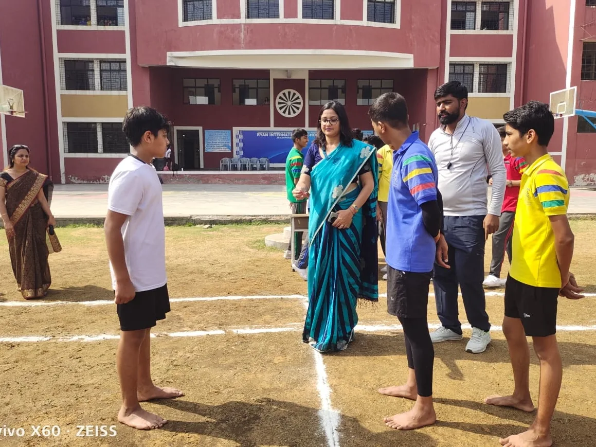 वॉलीबाल में दबदबा: अंडर-14 प्रतियोगिता में सर्वोदय इंटरनेशनल स्कूल ने मारी बाजी