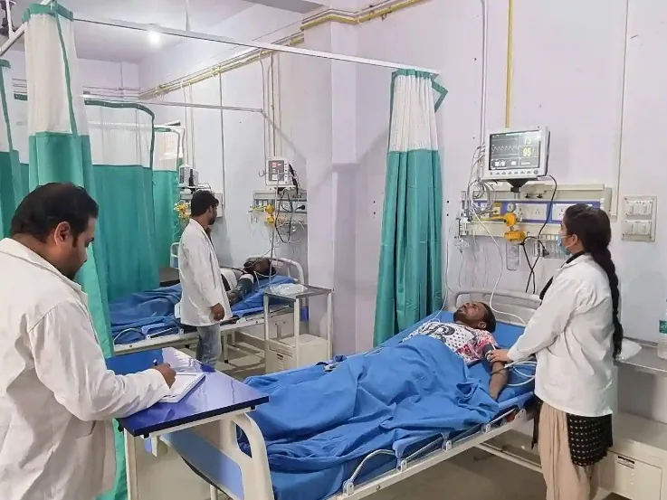 स्वास्थ्य संकट: बाराबंकी में इंस्पेक्टर समेत दो लोग डेंगू और एक स्वाइन फ्लू की चपेट में