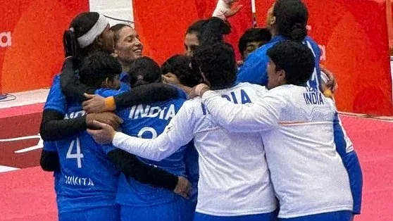 स्वर्ण पदक की गूंज: एशियाई खेलों में भारतीय महिला कबड्डी टीम ने हासिल किया तीसरा पीला तमगा