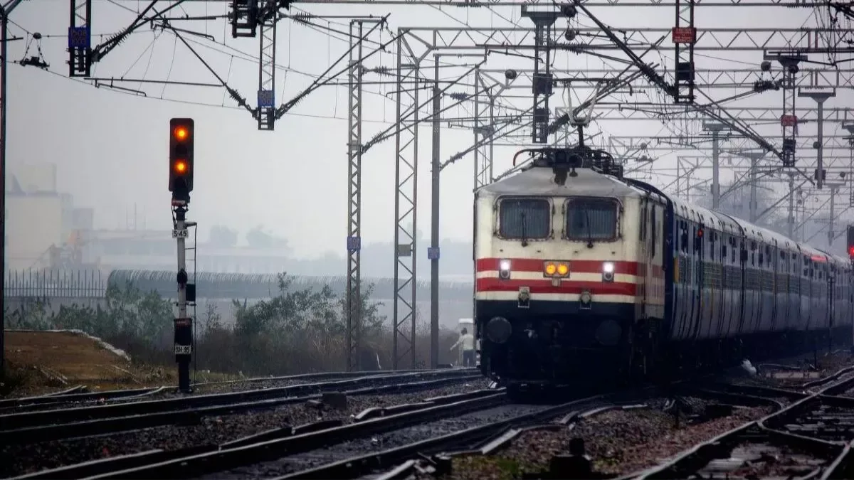ट्रेन रद्द: अक्टूबर में उत्तर प्रदेश, मध्य प्रदेश और राजस्थान जाने वाली दर्जनों ट्रेनें रहेंगी बंद