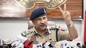UP : यूपी पुलिस की ‘वर्दी’ में दिखी शहादत की कहानी, अपनों को खोने का दर्द देख नम होंगी आंखें