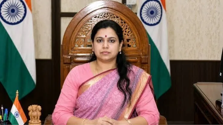 राजनीतिक विश्लेषण: आईएएस और आईपीएस अधिकारियों का चुनावी मैदान में रिपोर्ट कार्ड