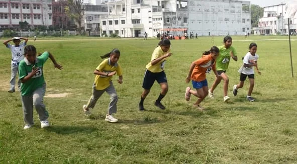 खेलकूद प्रतियोगिता परिणाम: नवजीवन और बक्शी का तालाब बने ओवरऑल चैंपियन