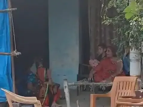 अयोध्या सड़क हादसा: पिकअप की टक्कर से दो बाइक सवारों की दर्दनाक मौत