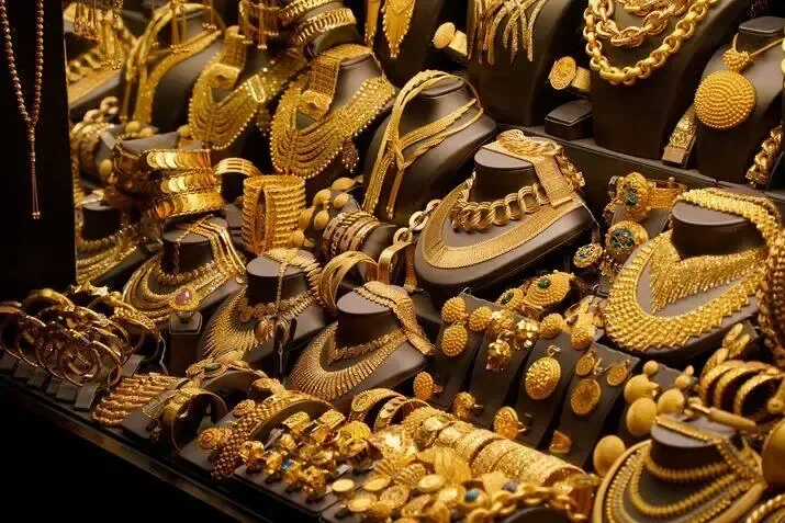 सराफा बाजार में बहार: गोरखपुर में धनतेरस और दिवाली से सहालग तक सोने-चांदी की बढ़ेगी मांग