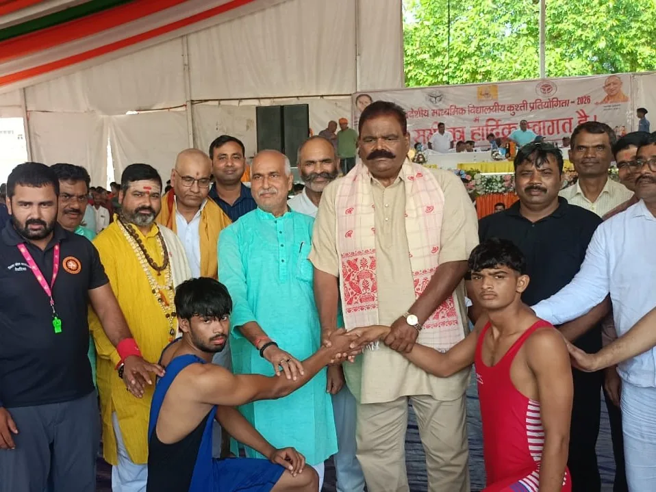 कुश्ती में सफलता: गोरखपुर के दो पहलवानों ने राष्ट्रीय प्रतियोगिता में हासिल किया स्वर्ण