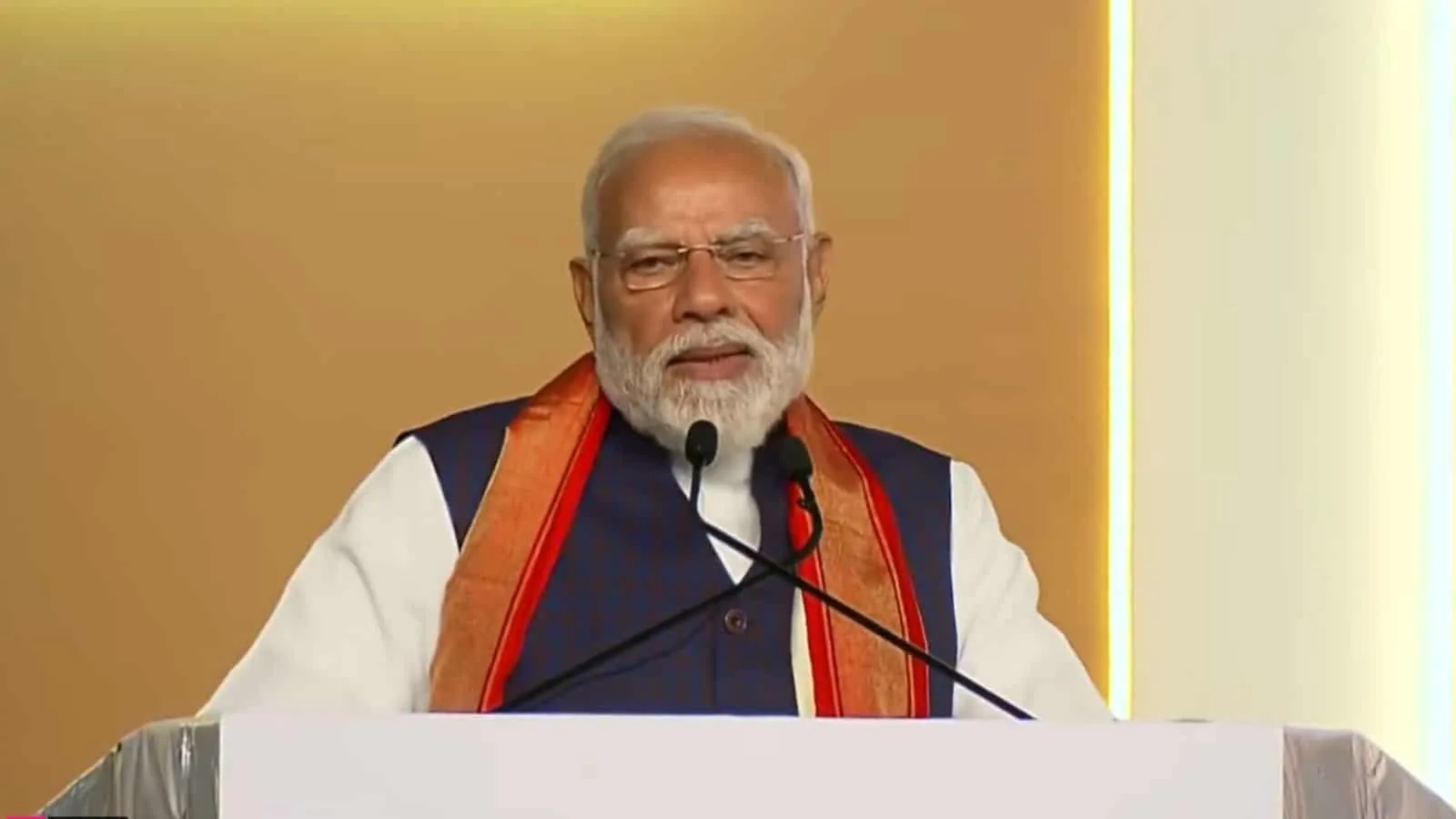 बदलता डिजिटल युग: प्रधानमंत्री मोदी ने मोबाइल और इंटरनेट स्पीड पर रखी अपनी बात