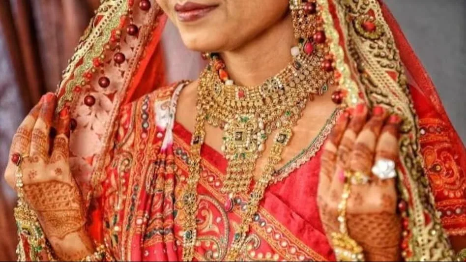 अनोखी फरियाद: शादी के लिए कलेक्टर के पास पहुंचा 22 साल का युवक