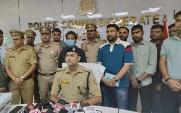मादक पदार्थ बरामदगी: आगरा में वाटर वर्क्स के पास दो युवक 11 किलो चरस के साथ गिरफ्तार